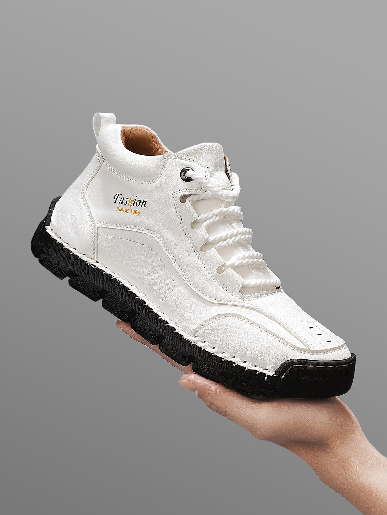 Mens Fashion Show - Scarpe casual medie da uomo fatte