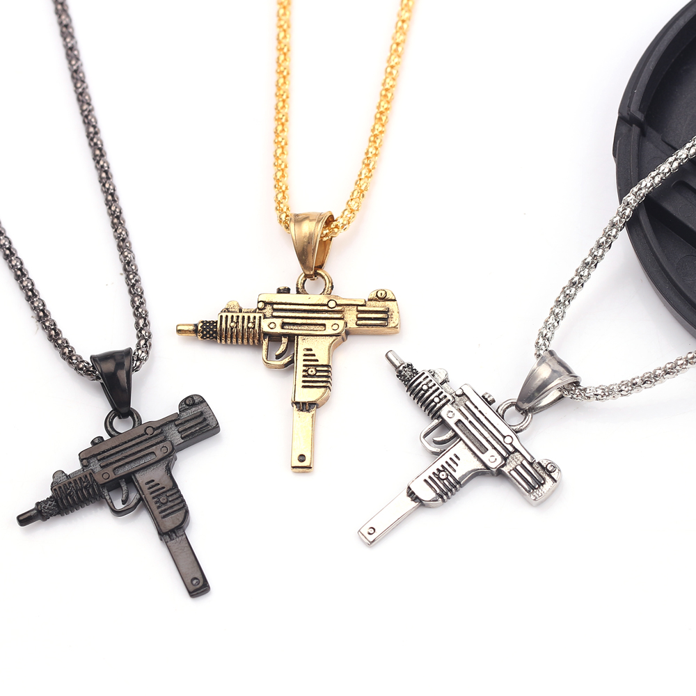 Collana con Ciondolo a Forma d - Mens Fashion Show recensione e prezzo