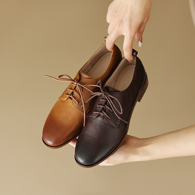 Scarpe Oxford in pelle bovina  - Oxford Shoes Brogue recensione e prezzo
