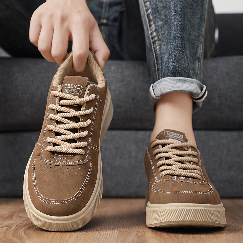 2025 Scarpe da studente da uom - Mens Fashion Trainers 2025 recensione e prezzo